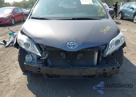 2016 Toyota Sienna Xle 8 Passenger from USA, damaged, VIN 5TDYK3DC6GS713124